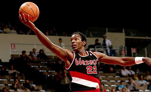 b体育官网-NBA历史后卫盖帽排行榜，韦德卡特上榜，第一是谁？